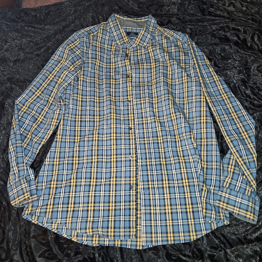 Men's button down lg shirt